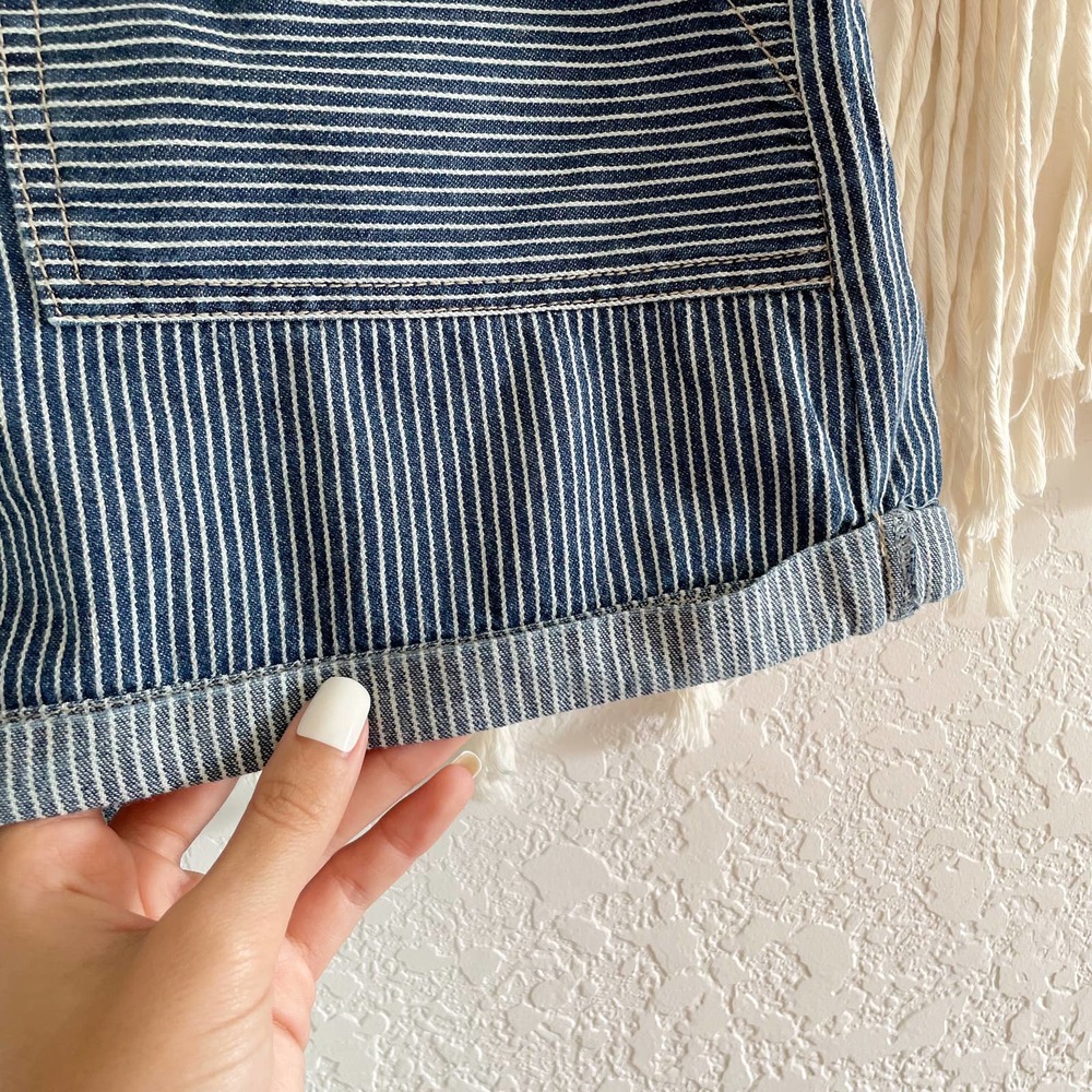 BDG Striped Cuff Hem Drawstring Waist Shorts - Picture 5 of 9